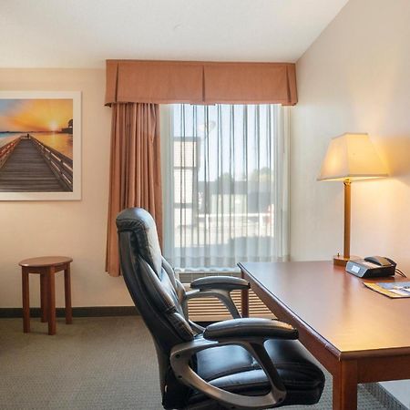 Days Inn & Suites By Wyndham Mt Pleasant Mount Pleasant Bagian luar foto