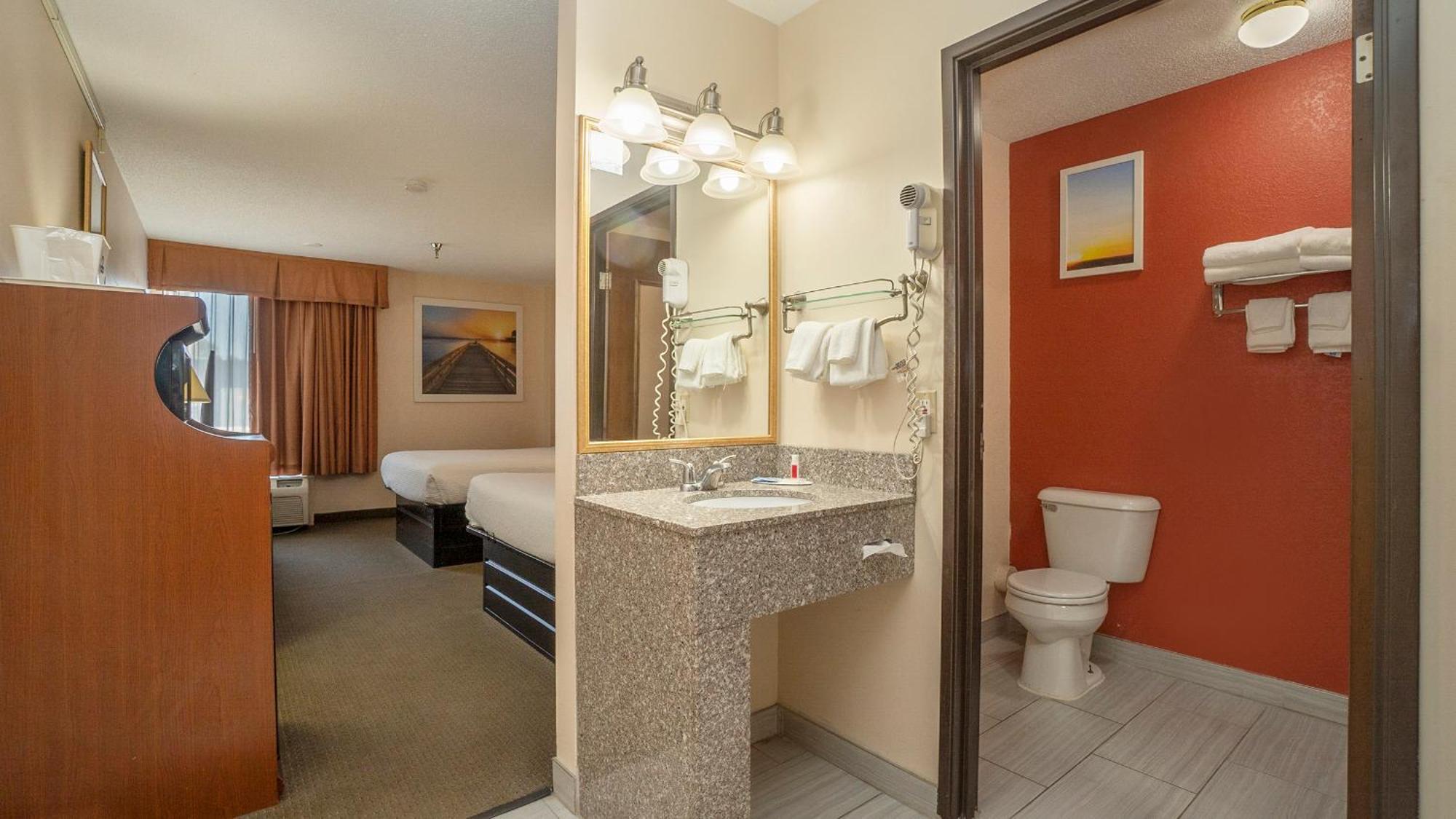 Days Inn & Suites By Wyndham Mt Pleasant Mount Pleasant Ruang foto